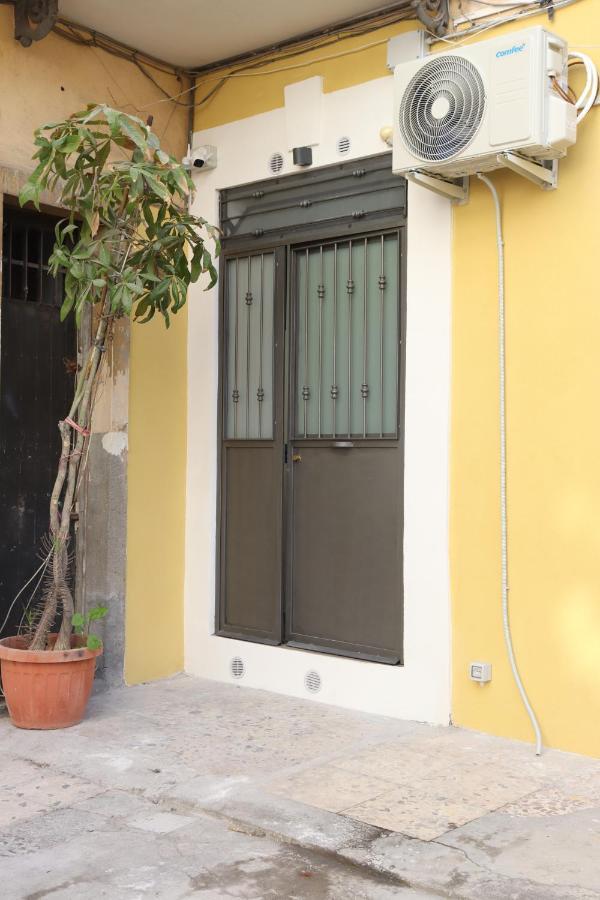 U Cuttigghiu Appartement Catánia Buitenkant foto